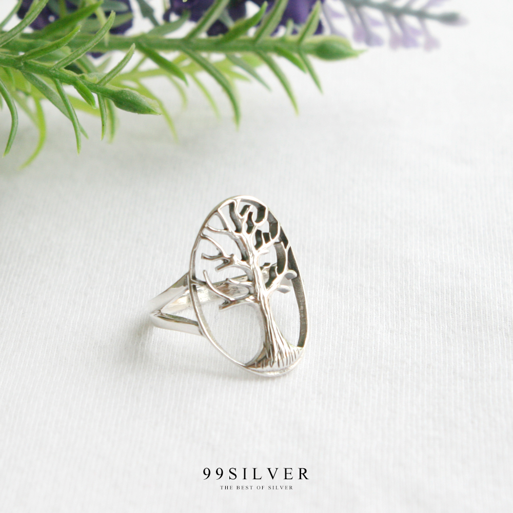 The ring of Oak tree of life แหวนต้นโอ๊คแห่งชีวิตที่ยืนยาว