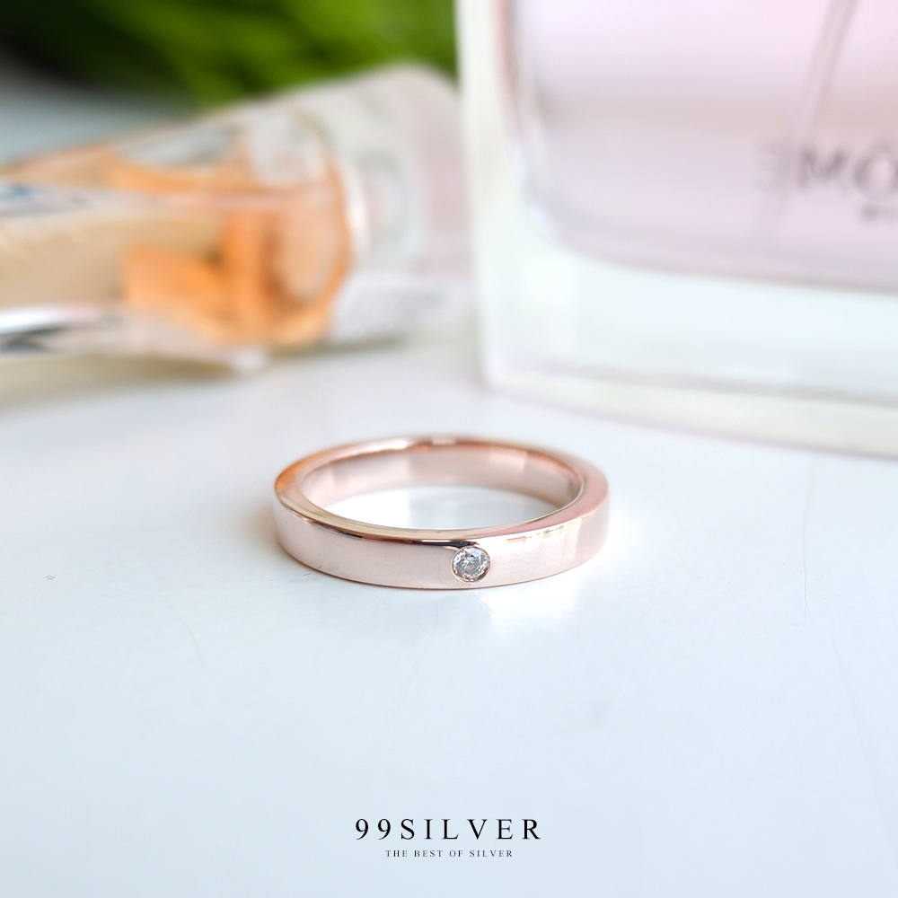 แหวนพิ้งค์ซิลเวอร์แท้ ชมพูทั้งตัวเรือน หน้าเรียบเงากว้าง 4 มิลลิเมตร ฝังเพชร Cz swiss 1 เม็ด