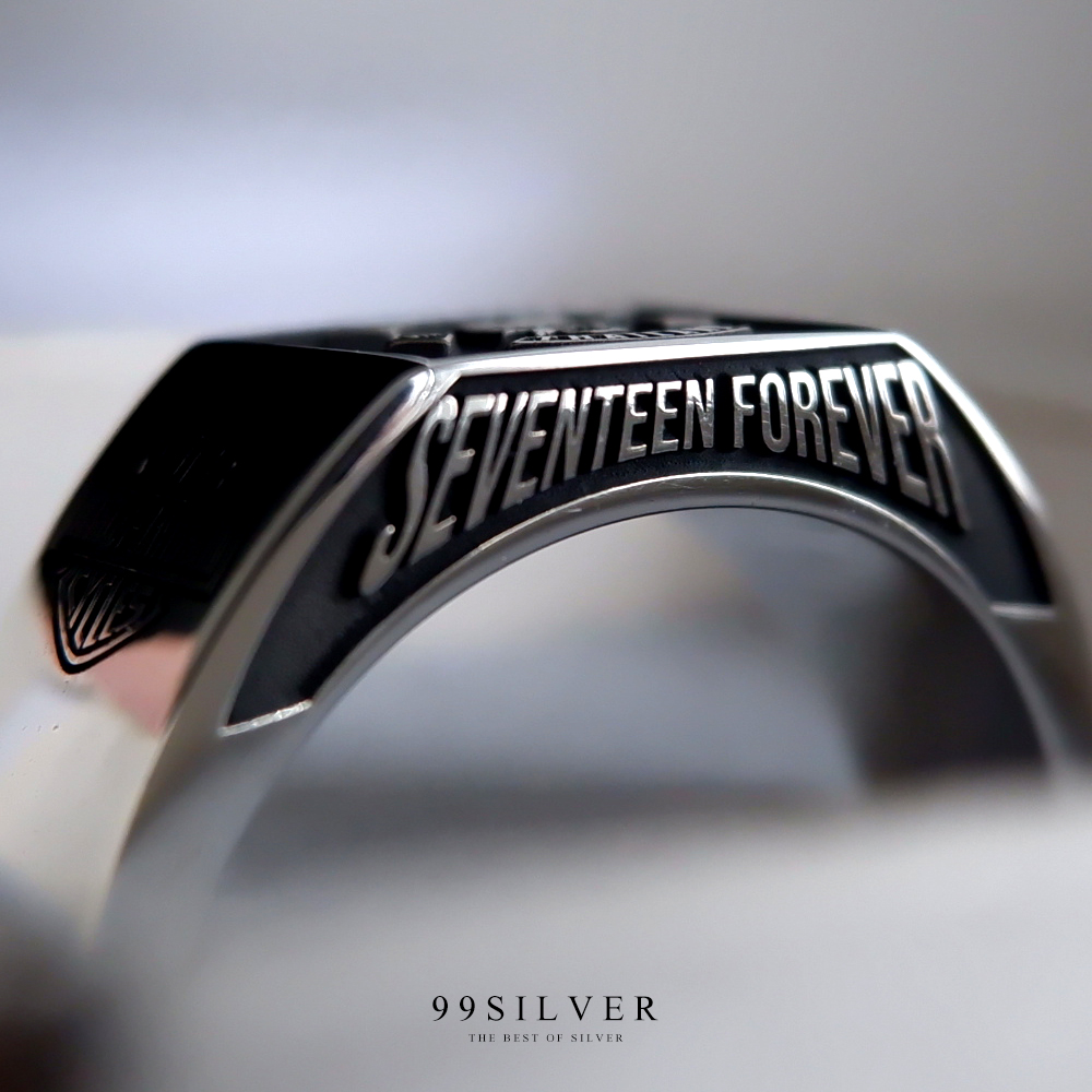 แหวน Signet Ring ออกแบบได้เองตามที่ต้องการ ตัวเรือนหน้าเหลี่ยม 11x11 มิลลิเมตร เนื้อตัน
