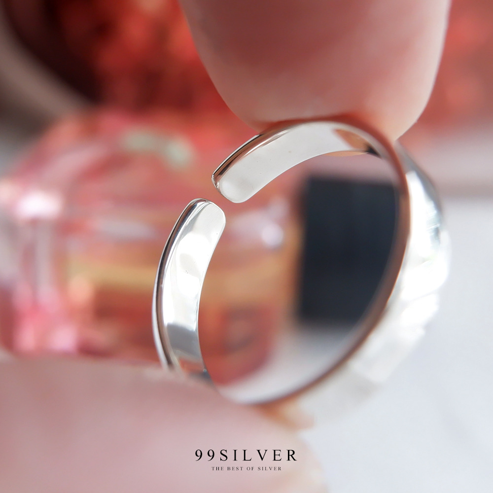แหวนปรับขนาดได้ Free size เงินแท้หน้ากว้าง 4 มิลลิเมตร ผิวเรียบเงาทรงแบน 