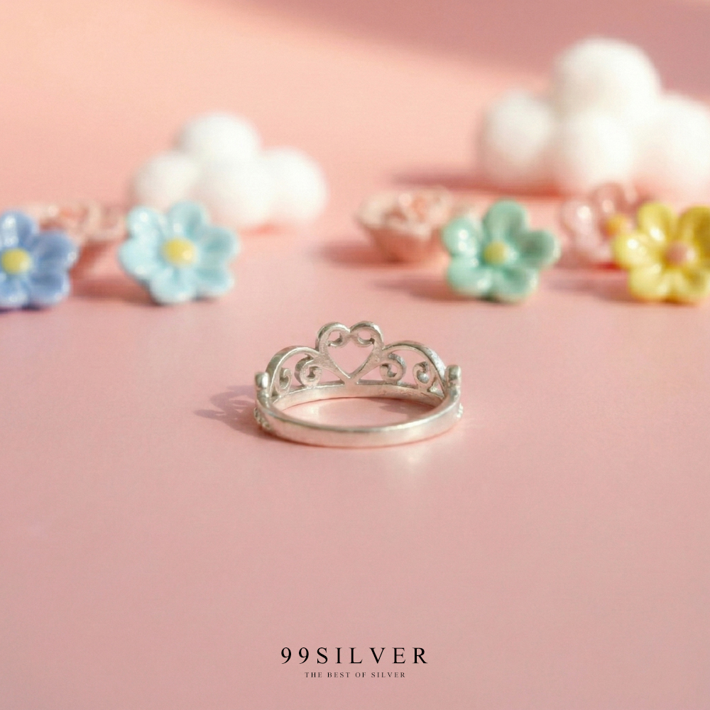 แหวนมงกุฎ ลายหัวใจโค้ง และเม็ดไข่ปลาเล็ก ก้านแหวน 2 มิลลิเมตร