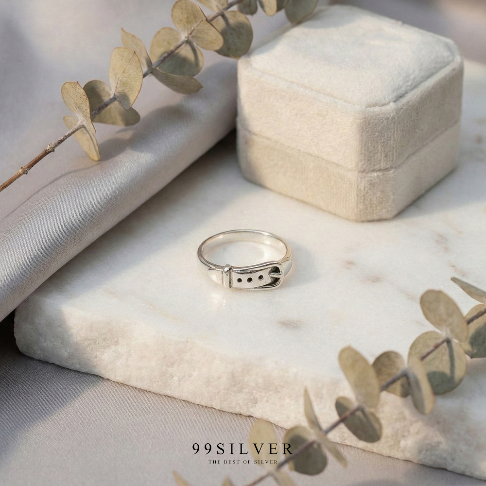 แหวนเข็มขัด หน้ากว้างแหวน 5 มิลลิเมตร ตัวเรือนขัดเงา ลงยาดำ