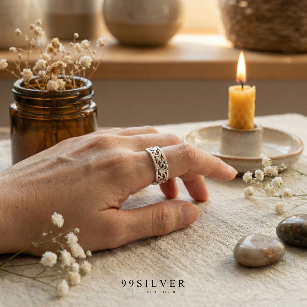 แหวนเงินเจาะเล่นลาย Element ลวดลายสไตร์ยุโรปโบราณ ขนาดหน้าเรือน 5 mm. 