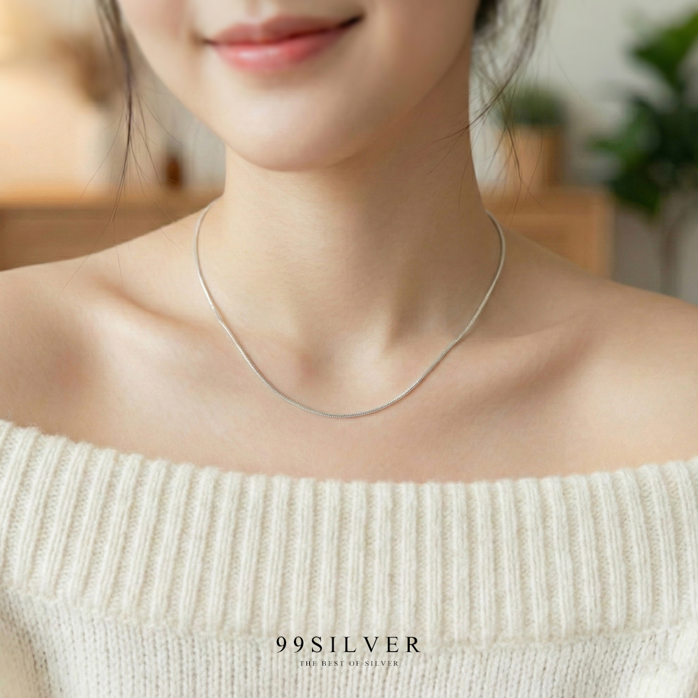 สร้อยเกร็ด เงินแท้ ลายของสร้อยต่อกันเป็นเกร็ดแข็งขนาดเล็ก ขนาด 1 มิลลิเมตร