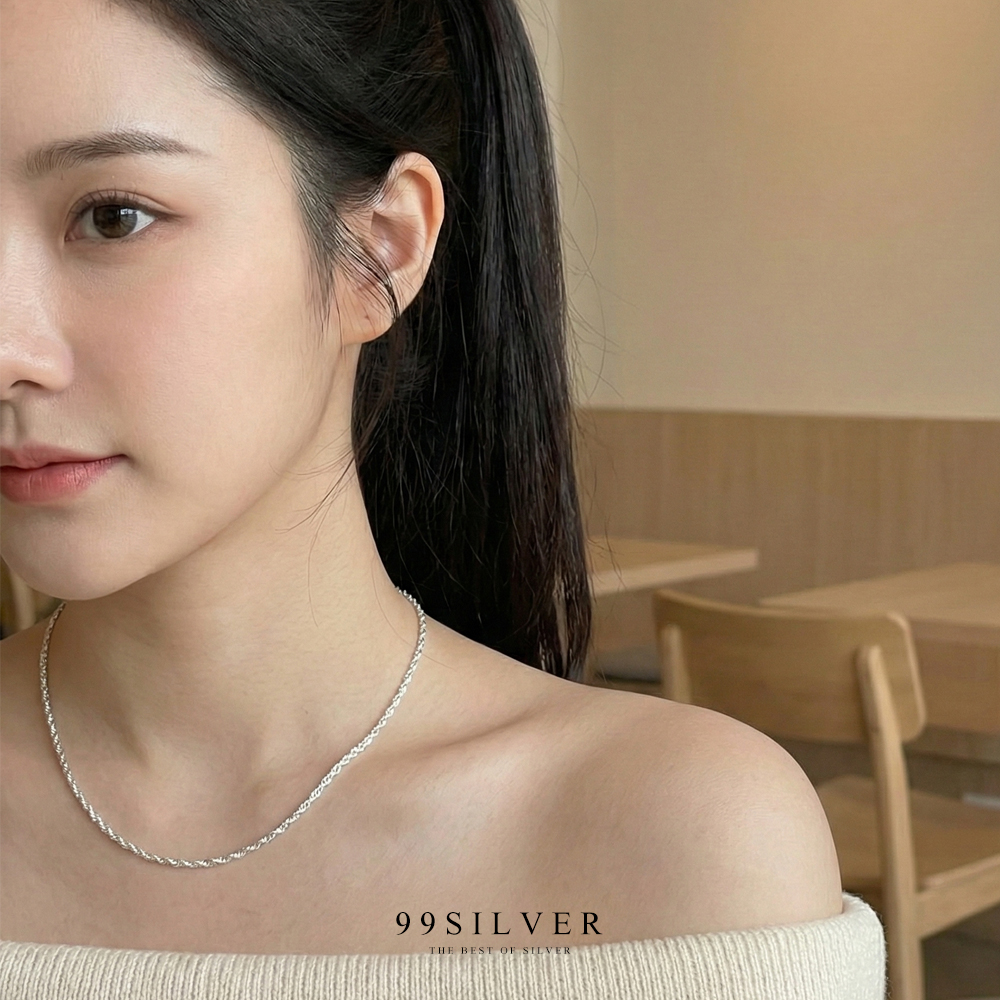 สร้อยเงินเกร็ดแฉกสลับ ตัวเส้นเล่นแสงสะท้อนสวยงาม ขนาด 1.5 มิลลิเมตร