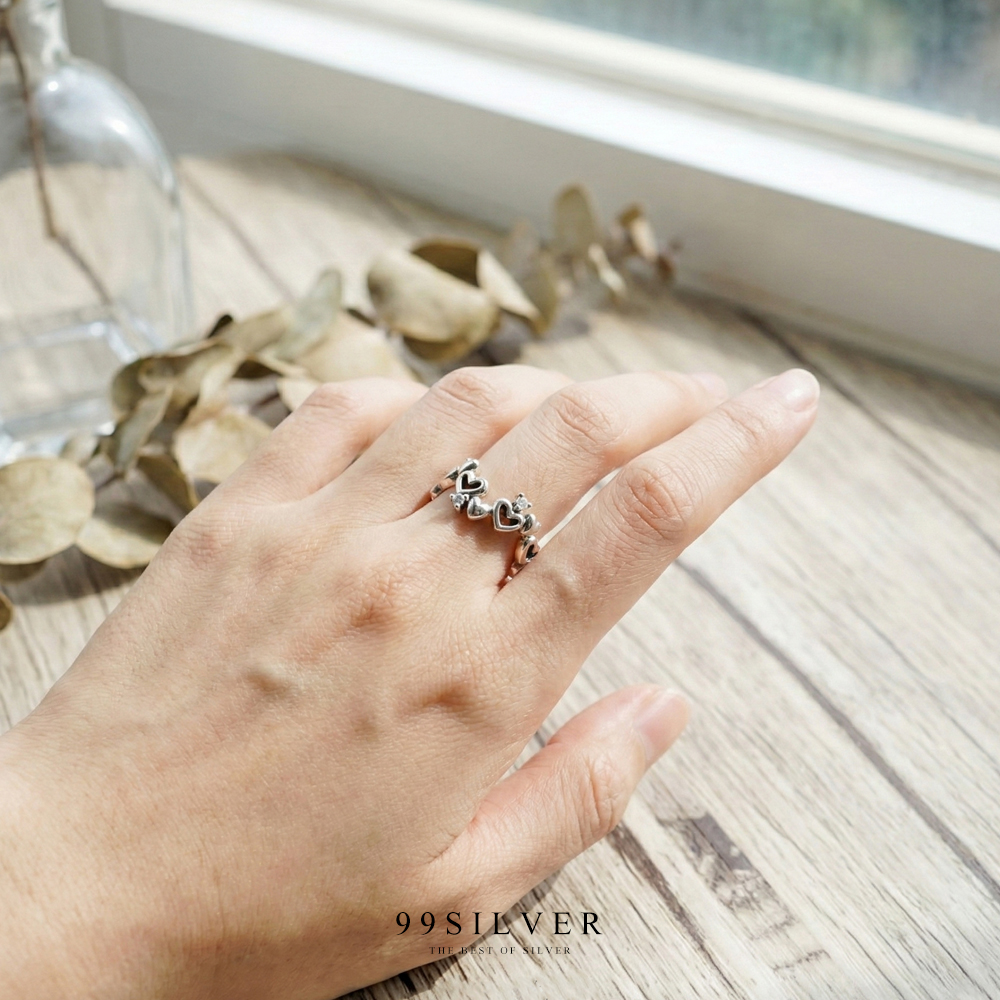 แหวนหัวใจแบบโปร่งประดับ Cz Swiss แท้ ตัวเรือนเงินแท้ทั้งวงฝังแบบหนามเตย