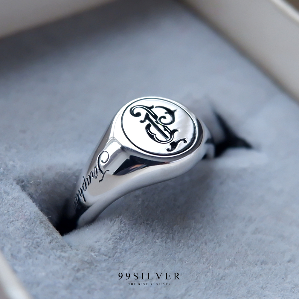 แหวน Signet Ring ออกแบบได้เองตามที่ต้องการ ตัวเรือนหน้ากลม 8x8 มิลลิเมตร