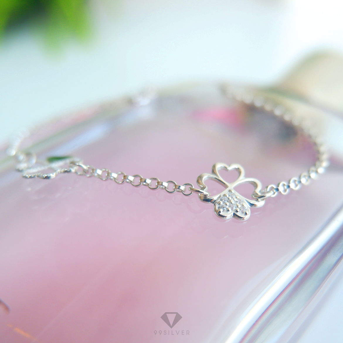 สร้อยข้อมือใบ Clover แบบ 2 Style ฝังเพชร Cz Swiss แท้