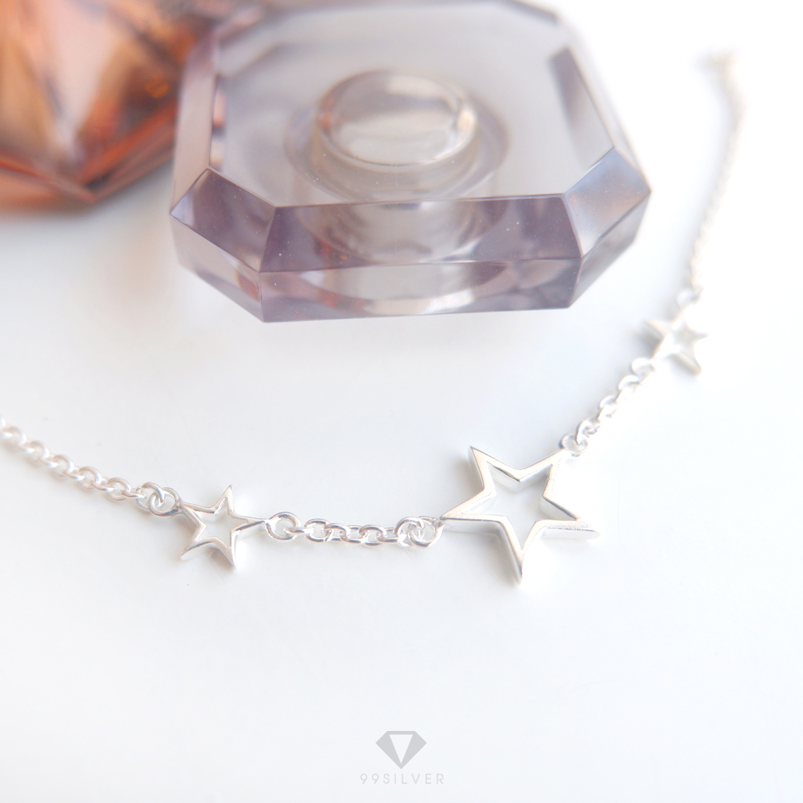 สร้อยข้อมือดาว ประดับด้วยดาวสามดวง แบบเล็กใหญ่ ขนาด ดาว10 มิลลิเมตร