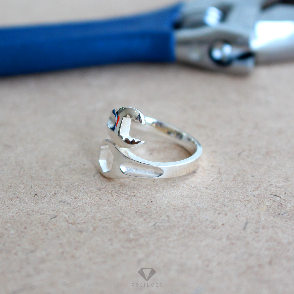 แหวนประแจ แปดเหลี่ยม ทำเหมือนประแจจริงๆ ตัวเรือนเงินแท้สวยงาม