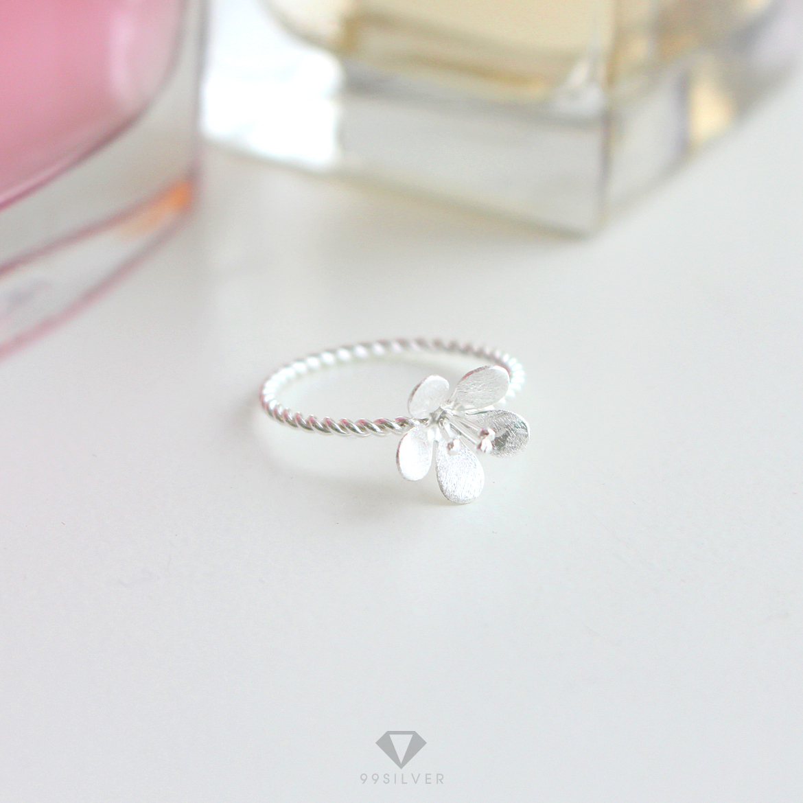 แหวนดอกไม้ ปรับระดับความบานของใบได้ ตัวเรือนเกลียวน่ารัก