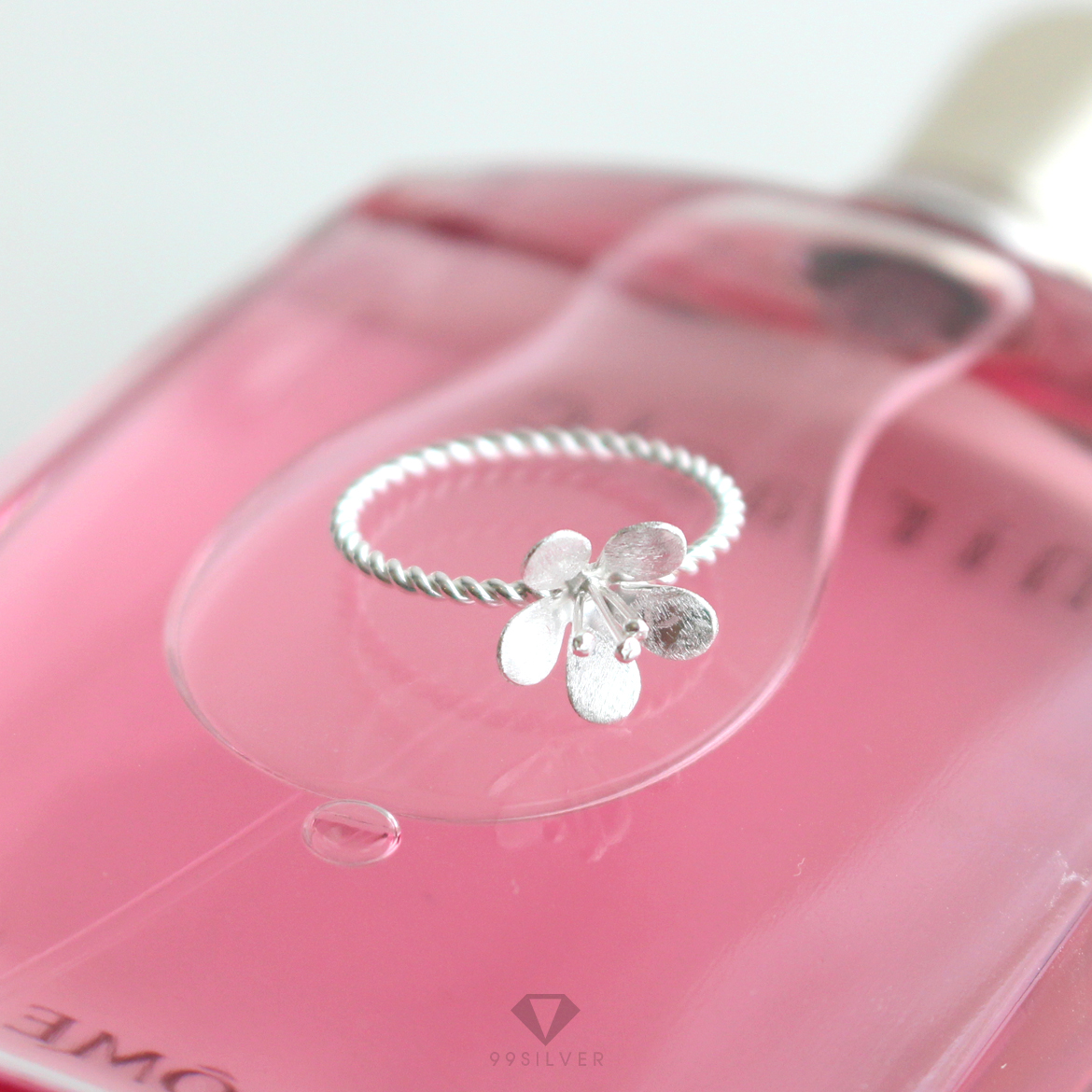 แหวนดอกไม้ ปรับระดับความบานของใบได้ ตัวเรือนเกลียวน่ารัก