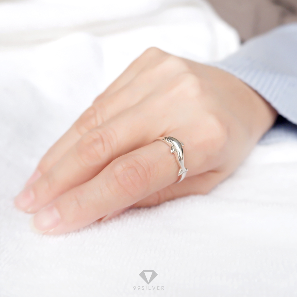 แหวนโลมาเดี่ยว แบบรุ่นเล็กเต็มตัว (คำสัญญา ความรัก ความซื่อสัตย์)