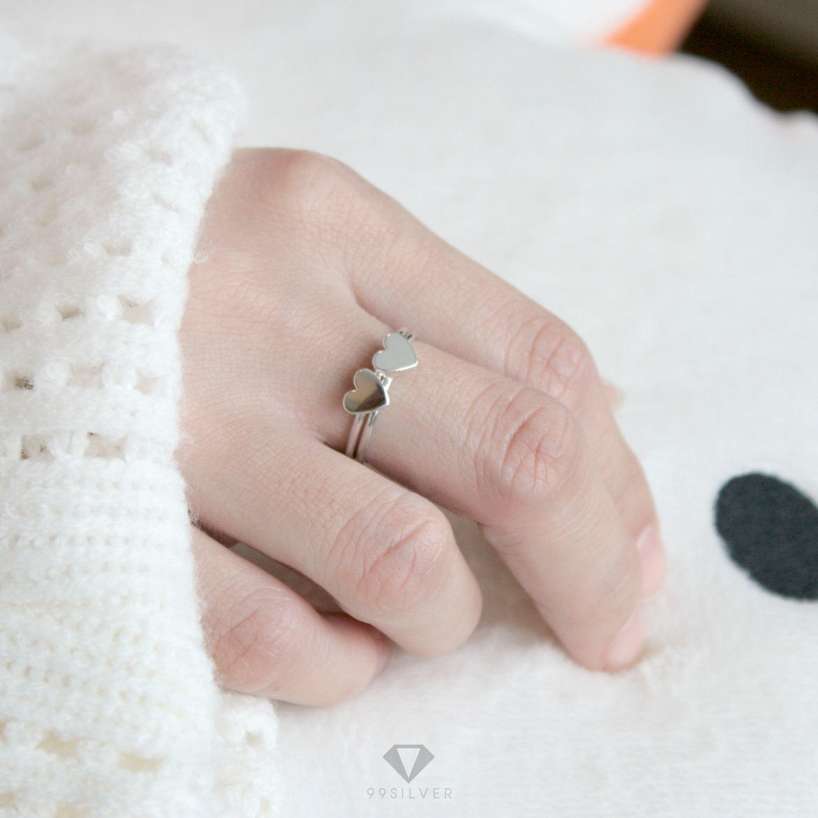 แหวนหัวใจ แบบเล็ก หน้าแหวนสามารถสลักอักษรได้ ก้านเล็กพอดีมือใส่สบาย