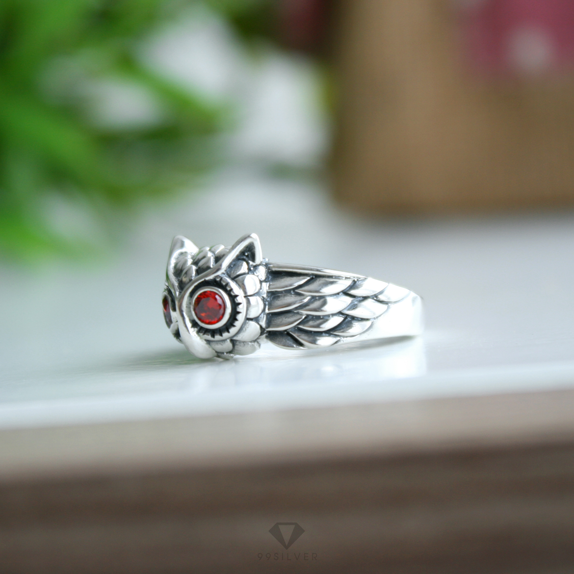 แหวนนกฮูกหัวชูประดับ Cz Swiss แท้สีแดง (เสริมโชค ด้านการเรียน)