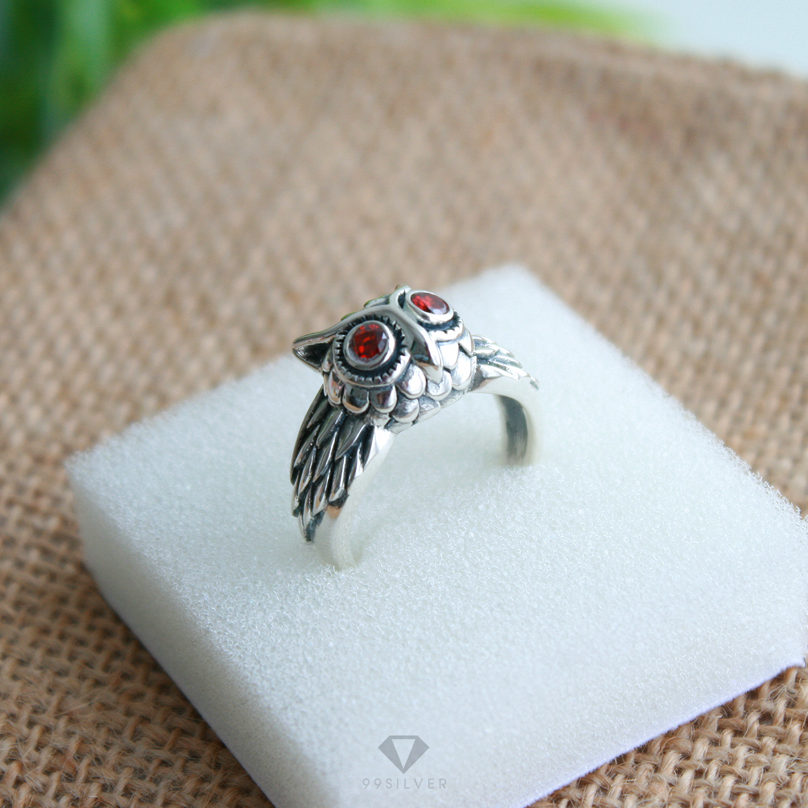 แหวนนกฮูกหัวชูประดับ Cz Swiss แท้สีแดง (เสริมโชค ด้านการเรียน)