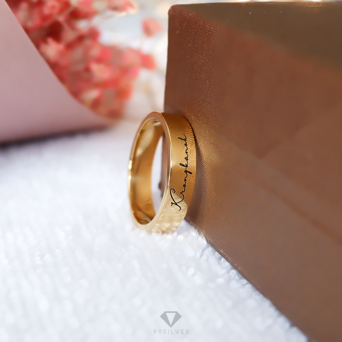 แหวนเงินแท้เคลือบทอง หน้ากว้าง 4 มิลลิเมตร ผิวเรียบเงาทรงแบน