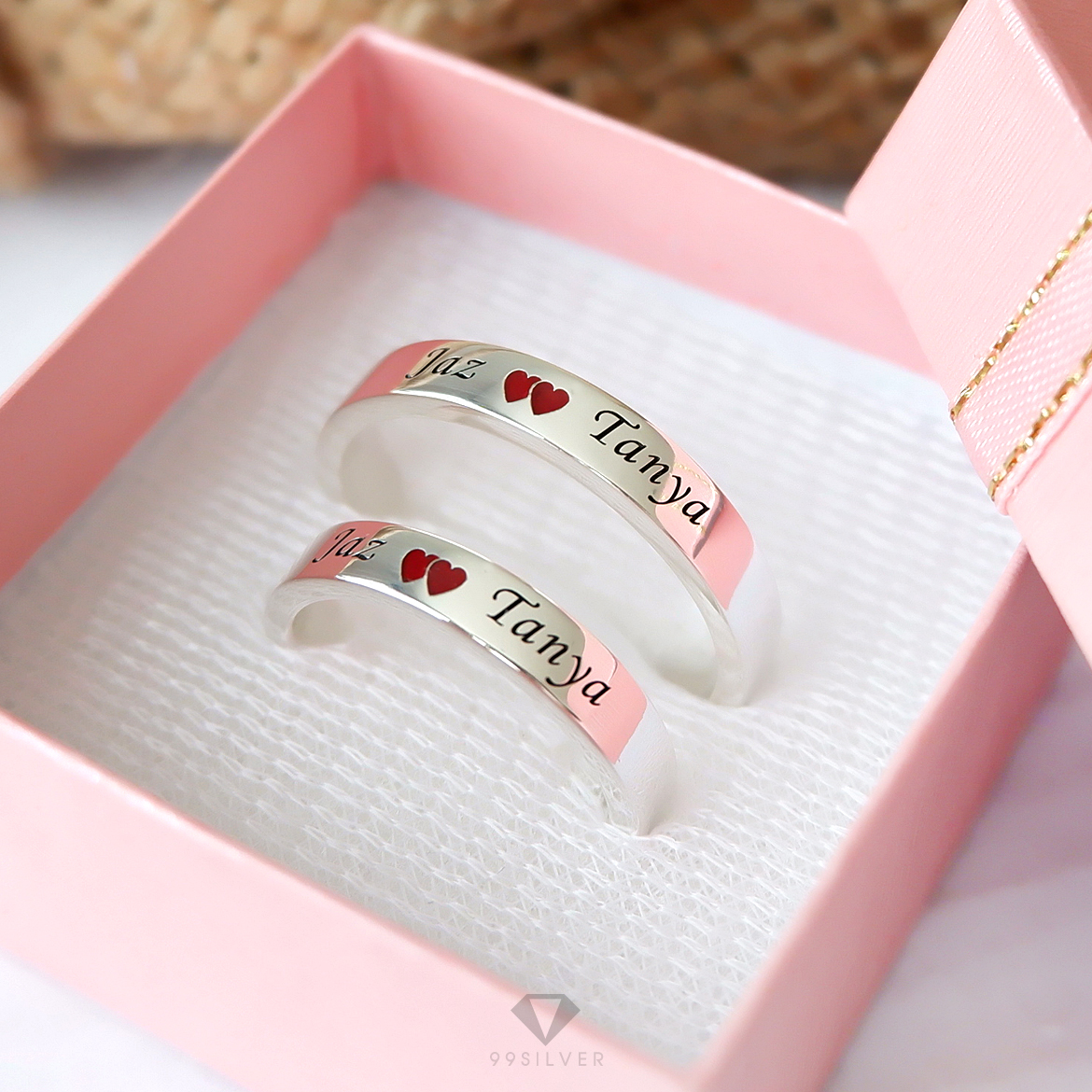 แหวนเงินแท้หน้ากว้าง 4 มิลลิเมตร หนาพิเศษ 1.8 มิลลิเมตร ผิวเรียบเงา ลงสีต่างๆ